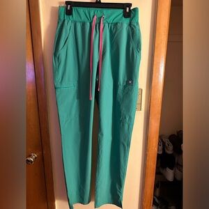 Safety green figs bottoms